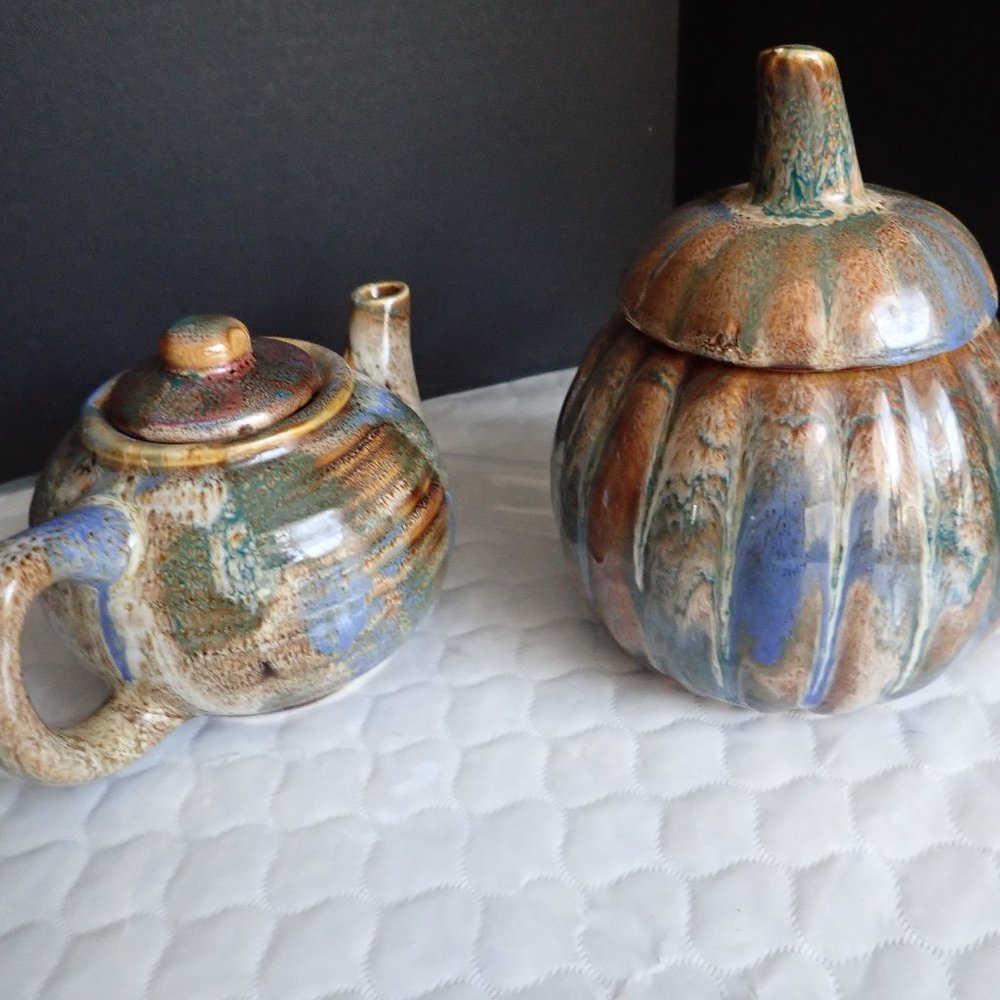 Hermitage Pottery 1998 Marble 2 pc 6 1/2" Pumpkin